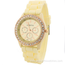 Girls Silicone Bracelet Watch With Diamend